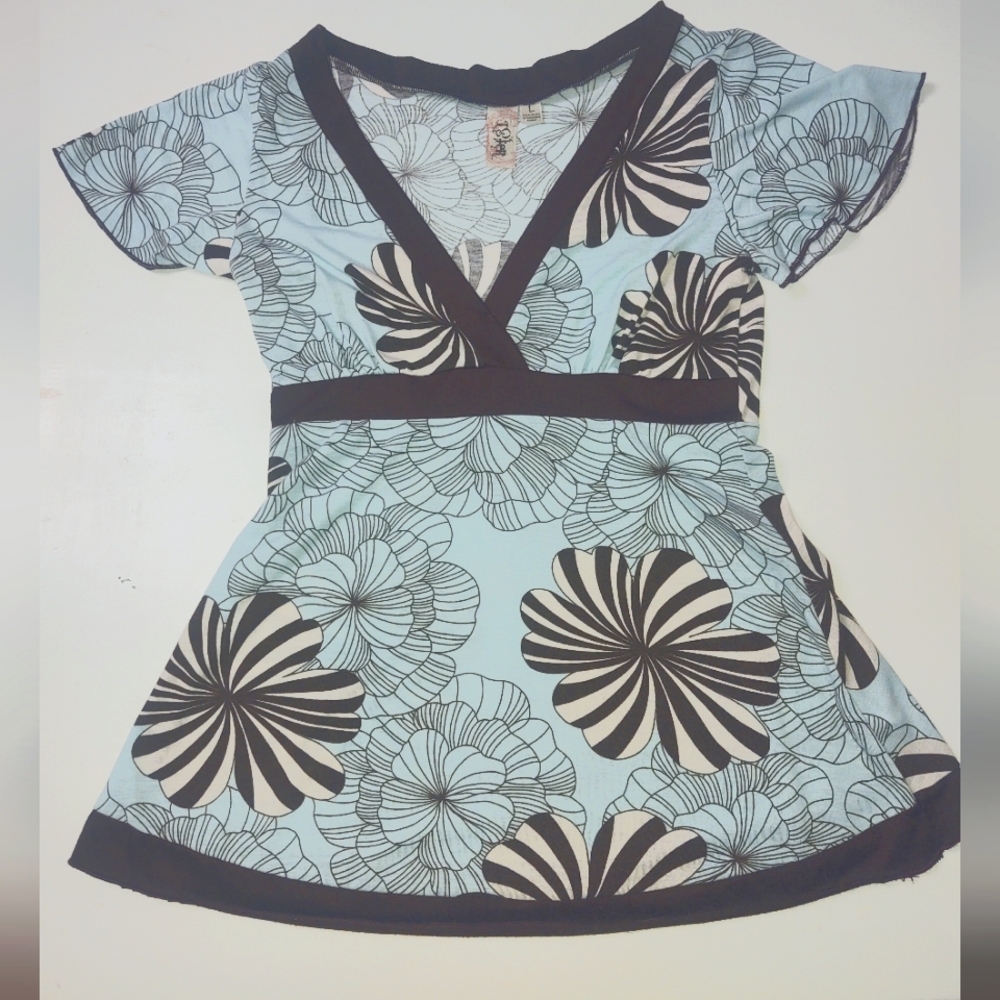 L8ter Women's L Shirt